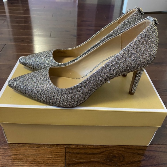 Michael Kors Gold/Silver Pumps 9 - Picture 4 of 7